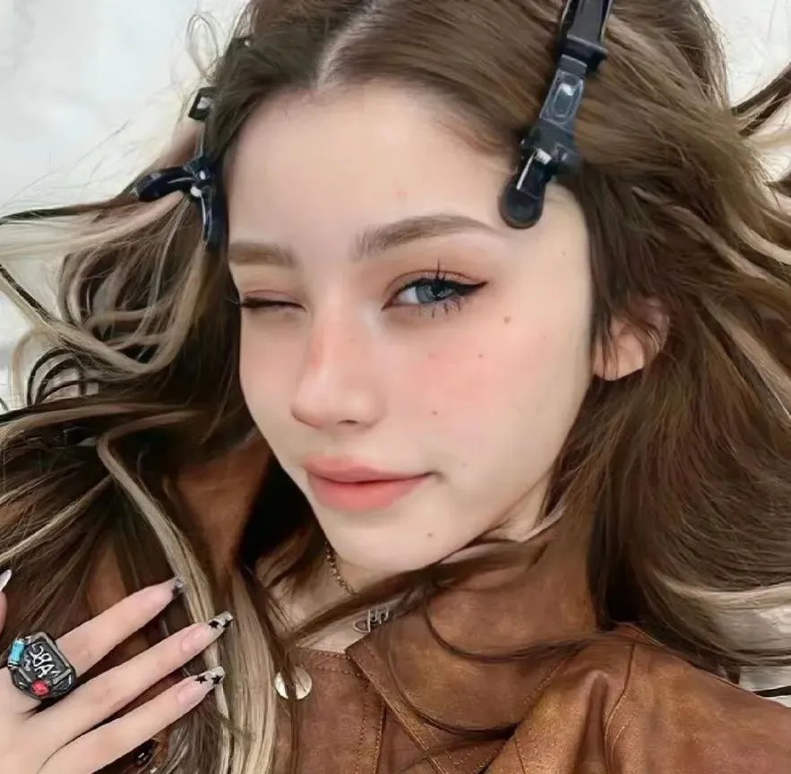 这里