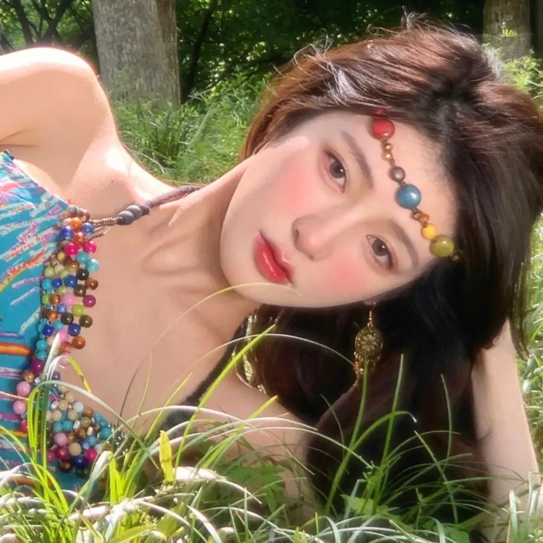 采蘑菇的夫妇
